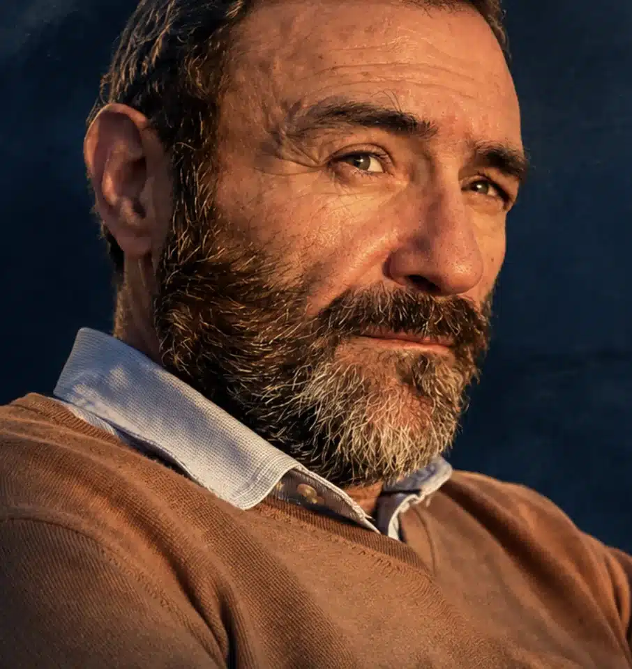 Retrato del escritor Paco Pavón